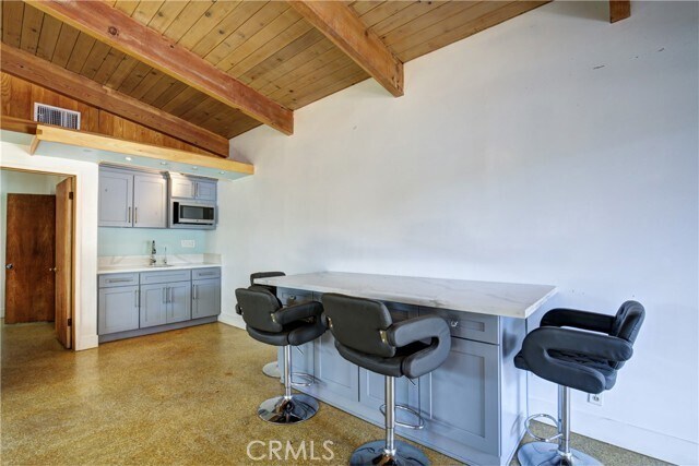 Foto del edificio - 10505 St James Ave