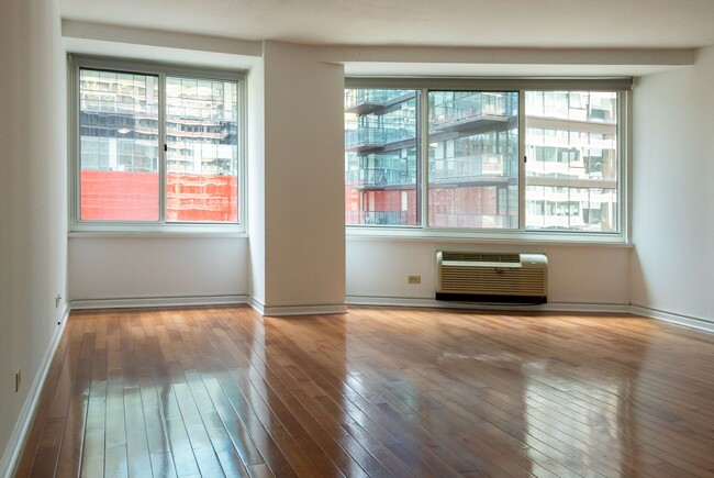 Foto del edificio - Streeterville Upgraded 2b/2b High-rise Condo