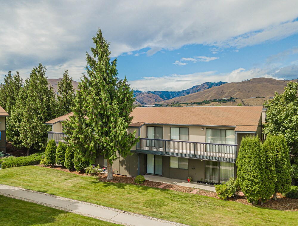 Cedarwood Apartments Wenatchee, WA