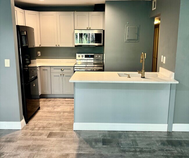 Foto del edificio - 120 Hibiscus Woods Ct