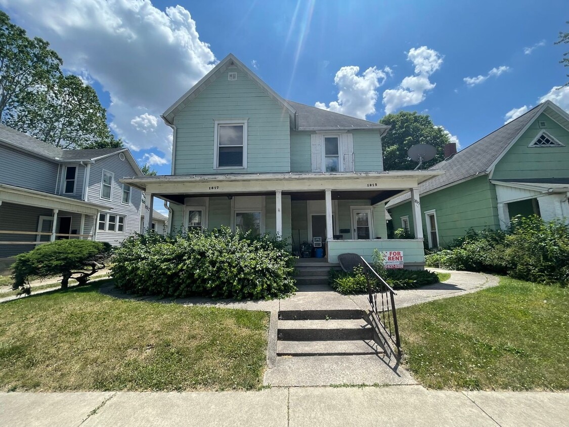 1815 E Broadway Unit 1815 1/2 E Broadway Street, Logansport, IN 46947 Room for Rent in