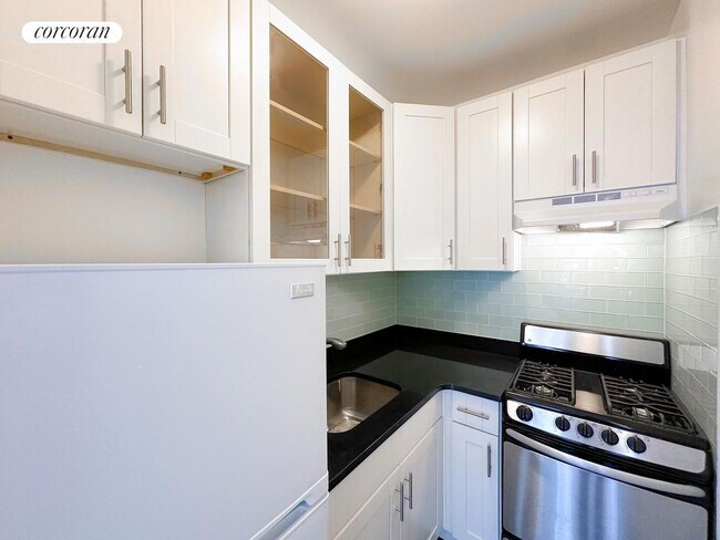 Foto del edificio - 67 E 3rd St