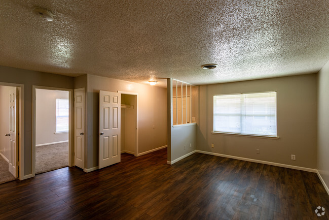 C: Apartamento remodelado de 2HAB y 1BA y 839 ft² - The Park @ 12Twenty