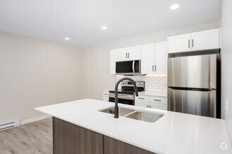 Building Photo - 354 Edison Ave