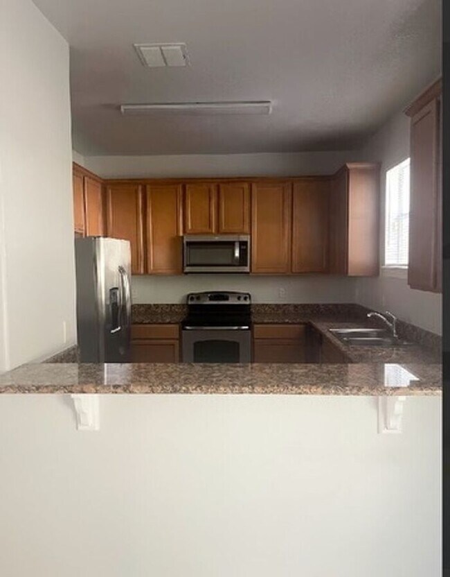 Photo - Beautiful Townhouse 3Beds / 2 and Half Bath