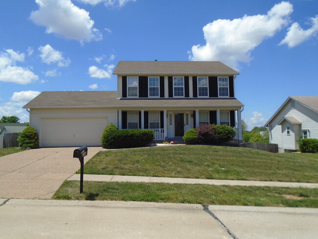 Building Photo - 1808 Summitview Dr