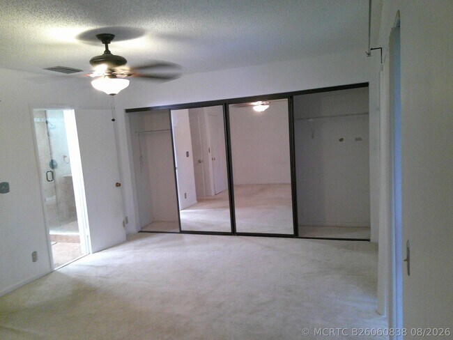 Foto del edificio - 4291 Coral Springs Dr