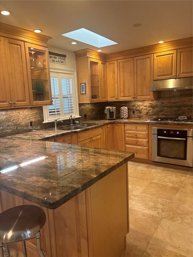 Foto del edificio - 42 Transylvania Ave