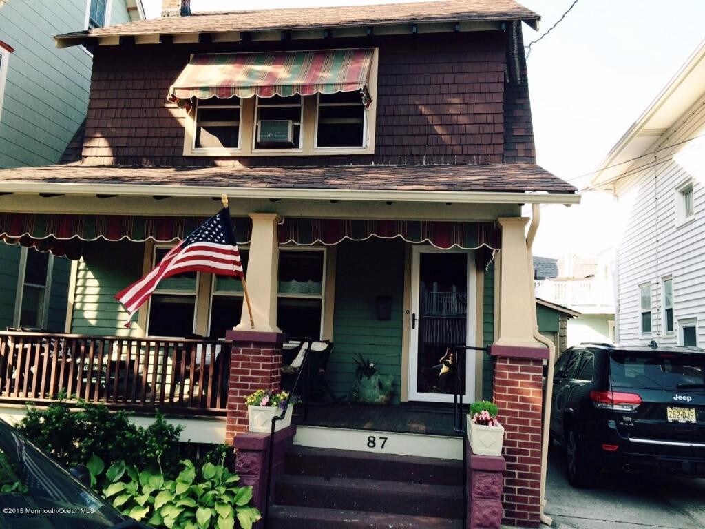 Primary Photo - 87 Mt Hermon Way