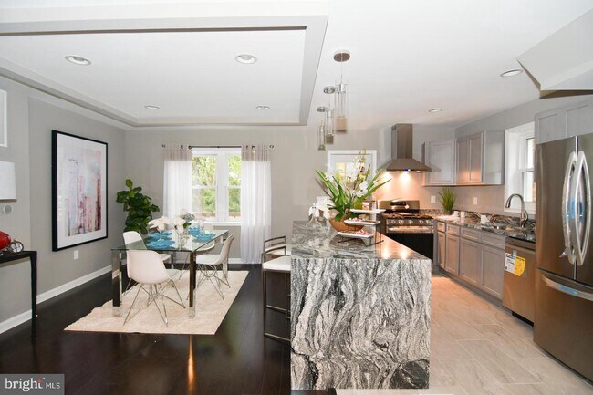 Foto del edificio - 3311 Dolfield Ave