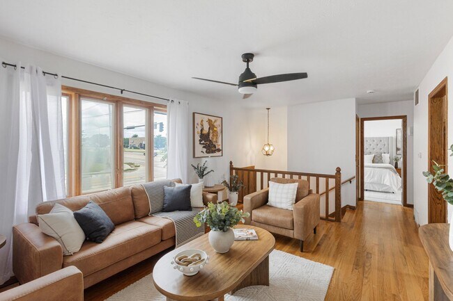 Foto del edificio - Split-Entry Home in La Vista! This 3-bedro...