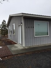 Building Photo - 1626 WA-28