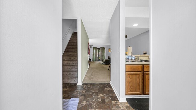 Foto del edificio - 414 Garden Dr