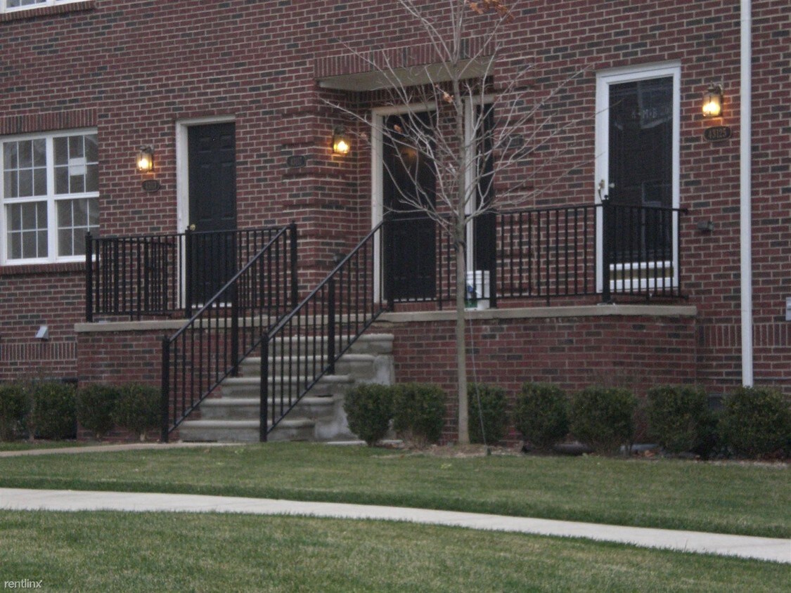 Primary Photo - 43042 Burlington Dr