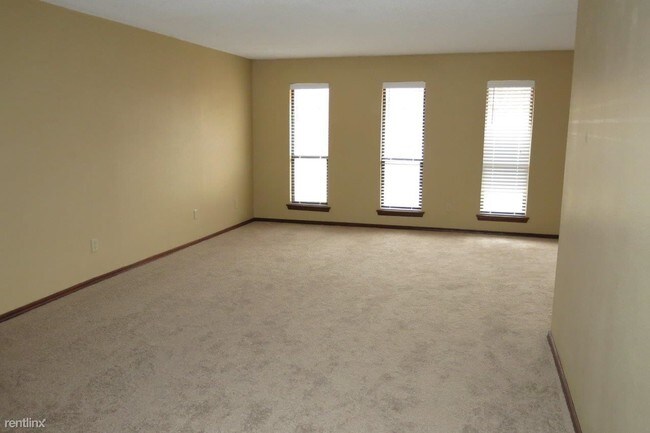 Foto del edificio - 3 br, 2 bath House - 8220 NW 112th Terrace