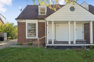 Building Photo - 18330-18332 Kelly Rd