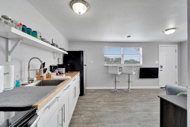 Foto del edificio - 8818 Rocky Creek Dr