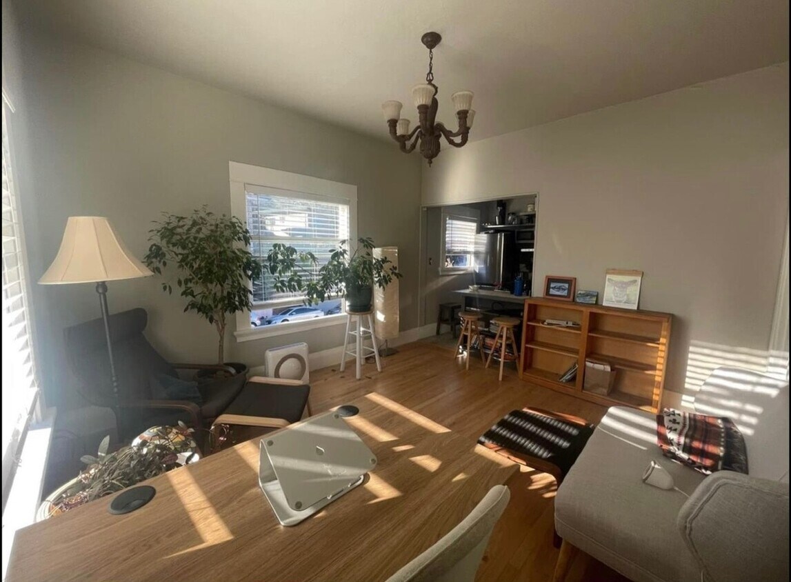 Foto principal - 207 Orange St