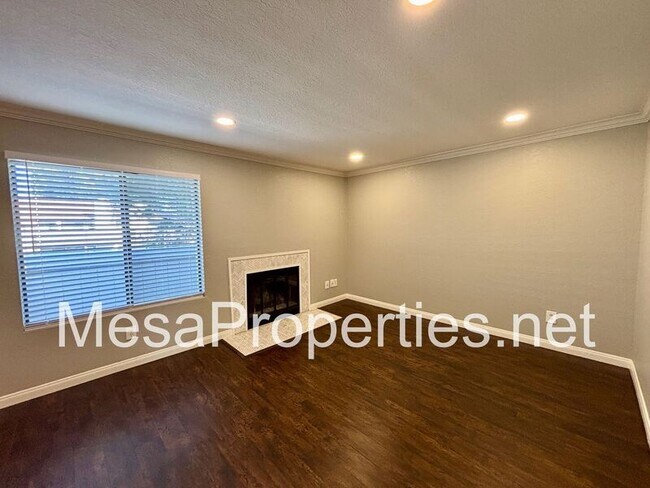 Foto del edificio - 10151 Arrow Route