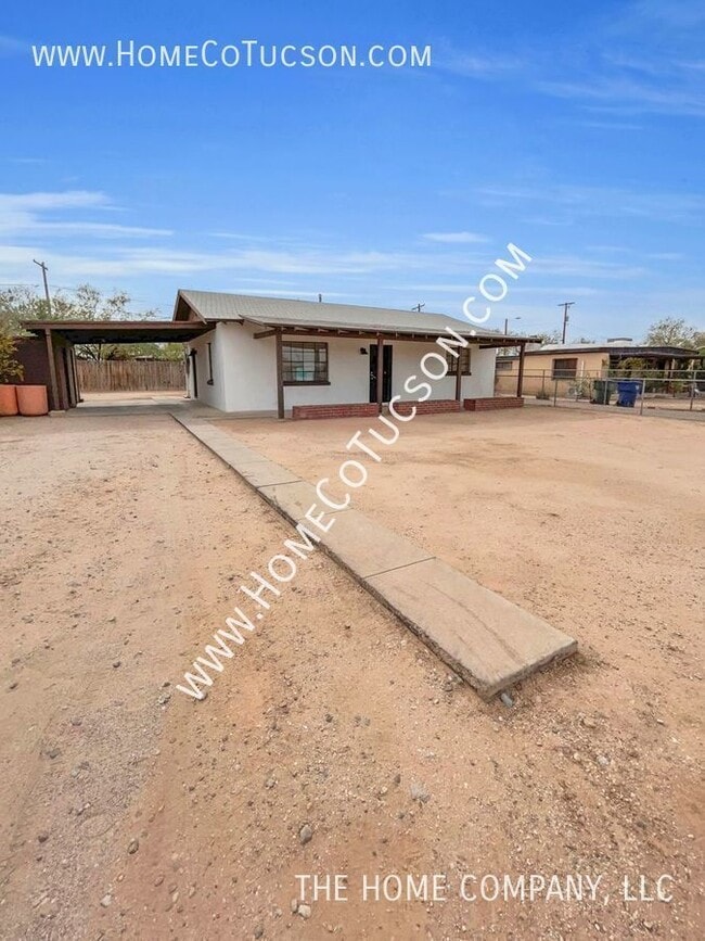 Foto del edificio - 833 W Jacinto Street Main house: Beautiful...