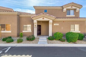 Building Photo - 8009 W Beck Ln