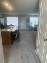 Building Photo - 129 Silver Maple Dr