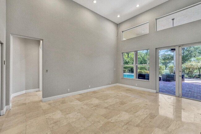 Building Photo - 1413 SW 156th Ave