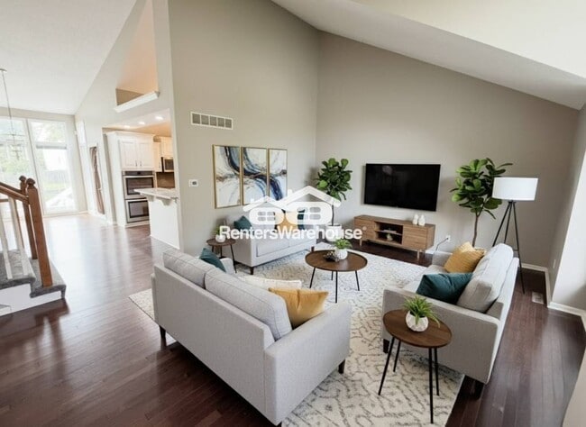 Foto del edificio - 13310 Crystal Ave