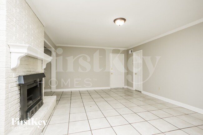 Foto del edificio - 3347 Bluemont Dr