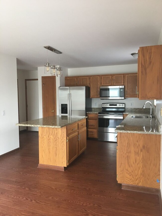 Foto del edificio - 1405 Glacier Hill Dr