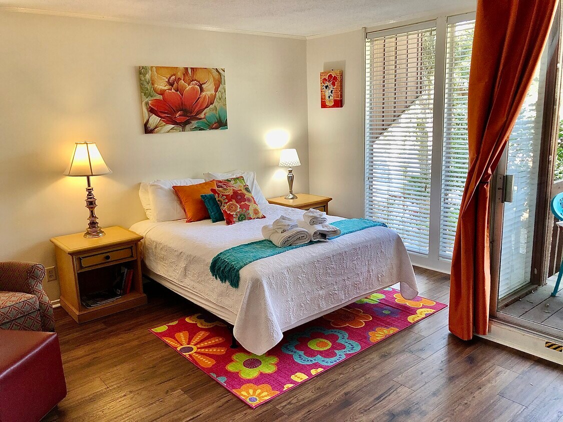 Photo - 121 Lakeside Villla (Diamondhead, MS)
