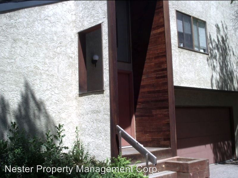 Primary Photo - 210 W Brookside St