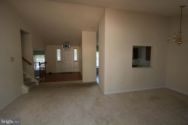 Building Photo - 117 Seneca Ridge Dr