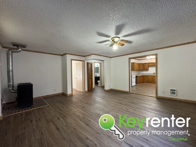 Building Photo - Newly Remodeled 2-Bedroom Home in Morton!