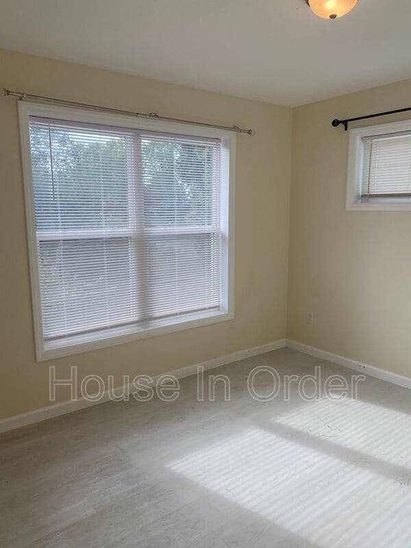 Foto del edificio - 790 N Grove St