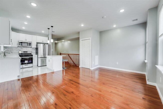 Foto del edificio - 49 Wade St