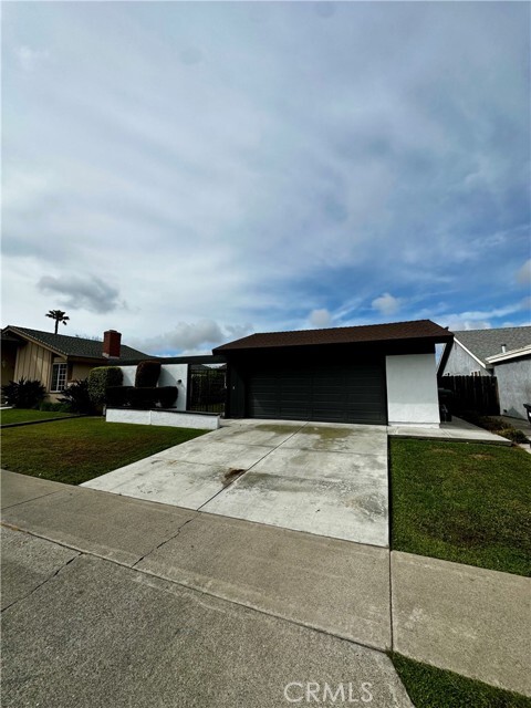 Foto del edificio - 5062 Greencap Ave