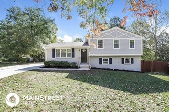 Building Photo - 8339 Reinosa Way