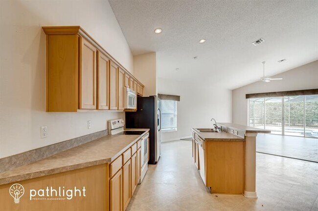 Foto del edificio - 16631 Fresh Meadow Dr, Clermont, FL, 34714