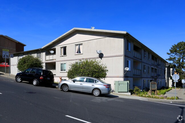 Building Photo - 4711 Callan Blvd