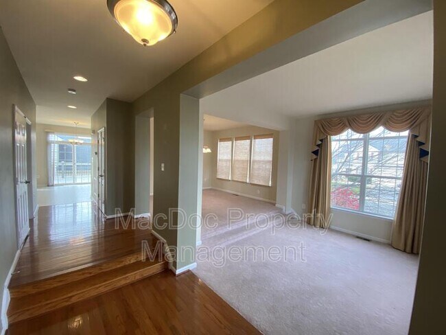 Foto del edificio - 634 Village Pkwy