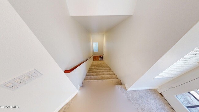 Building Photo - 177 Via Colinas