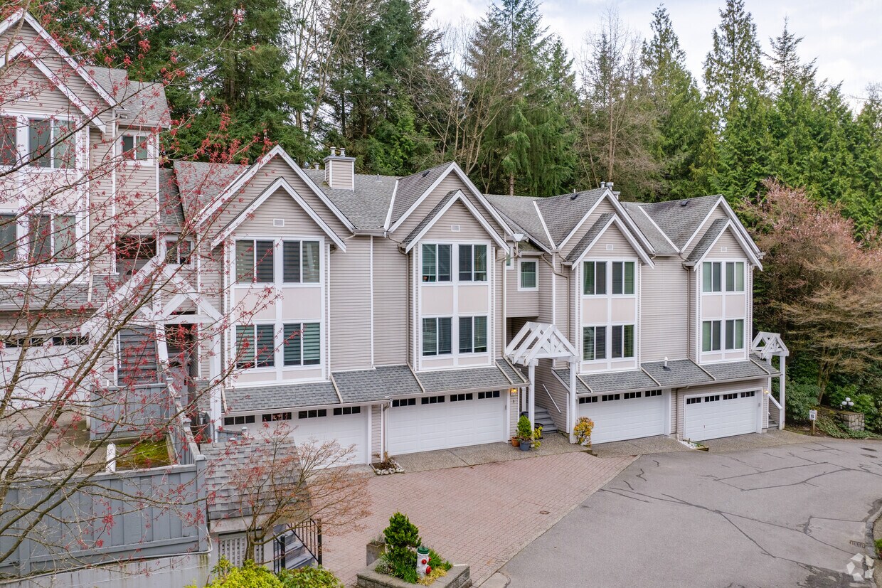 Building Photo - Avonlea