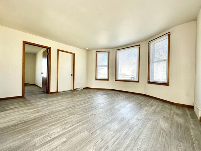 Building Photo - 3105 Mero St