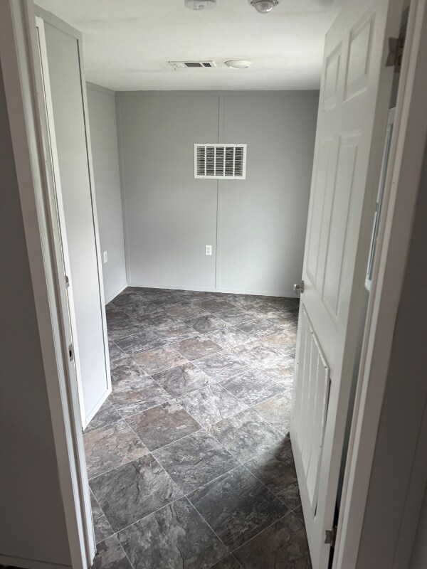 Foto del edificio - 23 Meadowview Ln