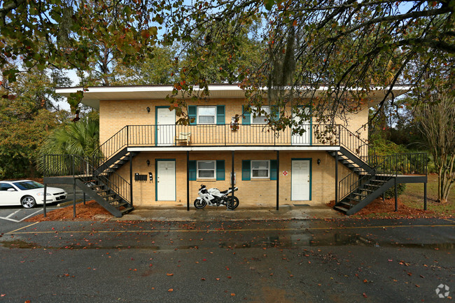 Foto del edificio - Sandpebbles Apartments