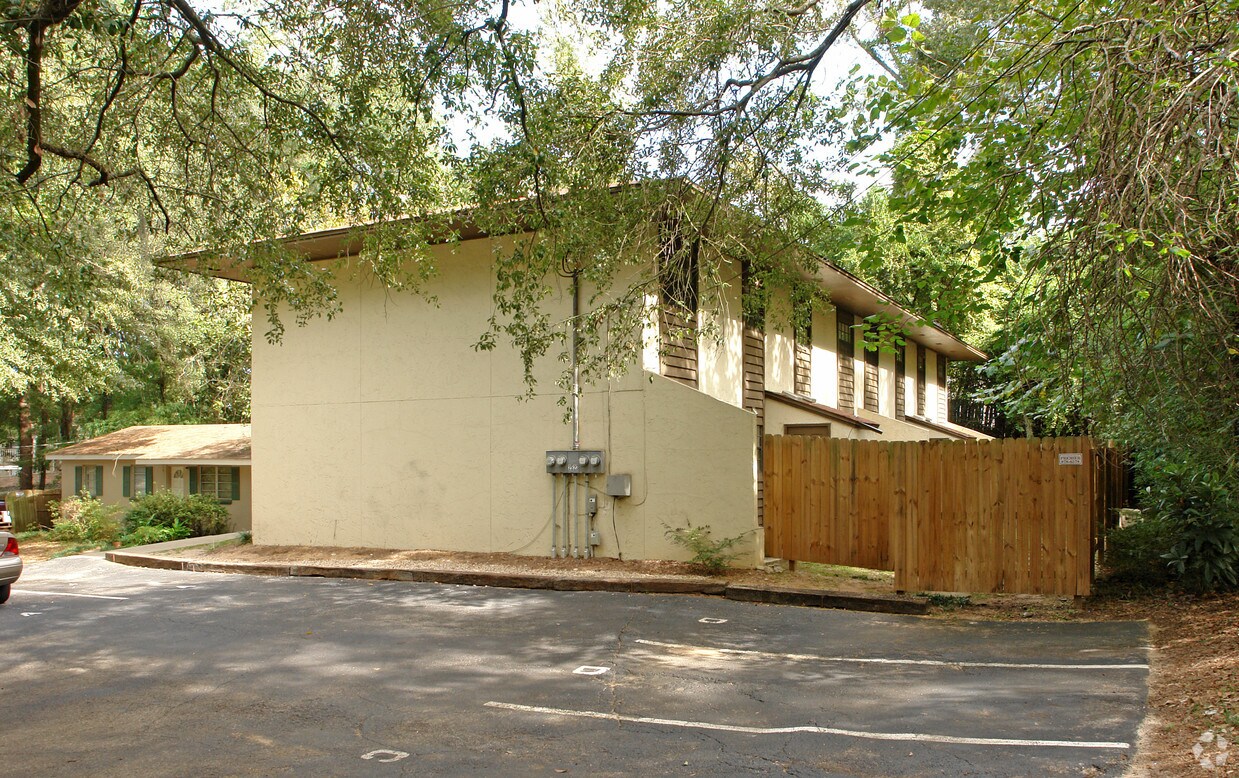 Foto del edificio - 2523 Old Bainbridge Rd