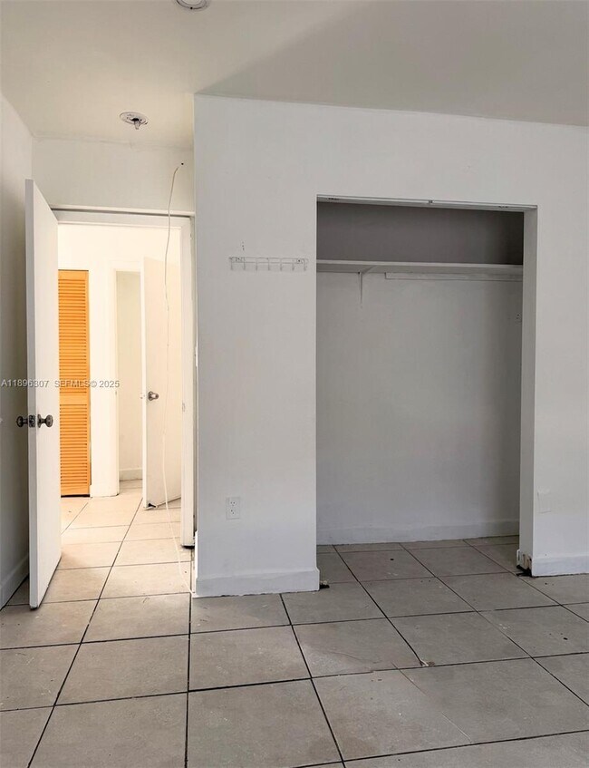 Foto del edificio - 848 SW 5th St