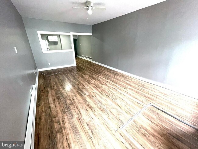 Foto del edificio - 3 Bedroom 1.5 Bathroom Home.