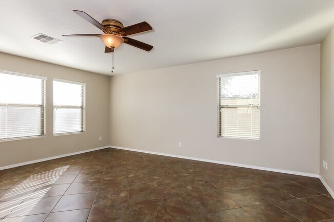 Building Photo - 6419 W Seldon Ln